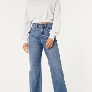Hollister Relaxed Fit Ultra High-Rise Baggy Blue Jeans